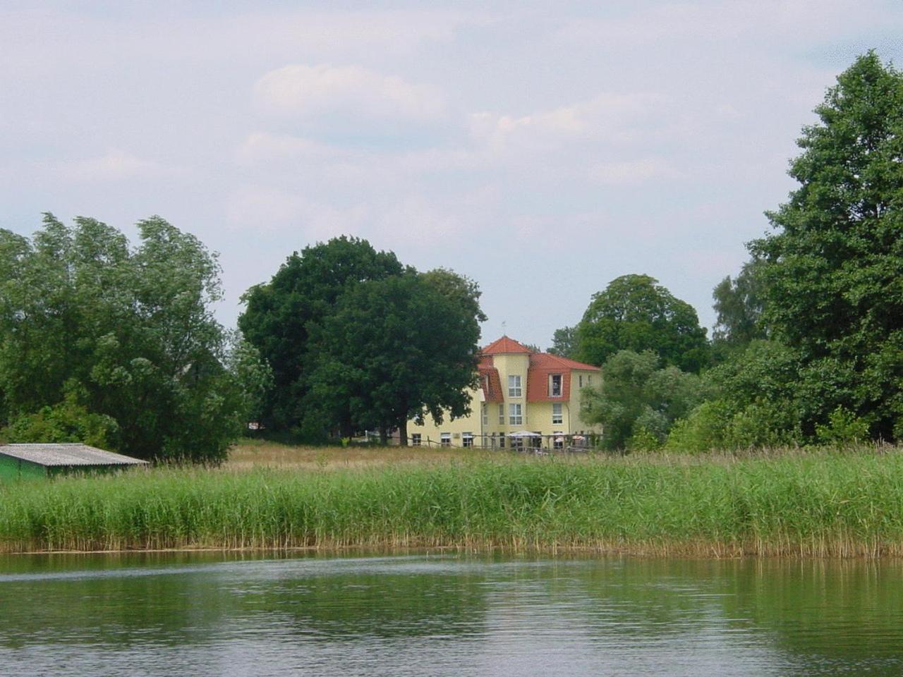 Landhotel Am Peetscher See Mirow Εξωτερικό φωτογραφία