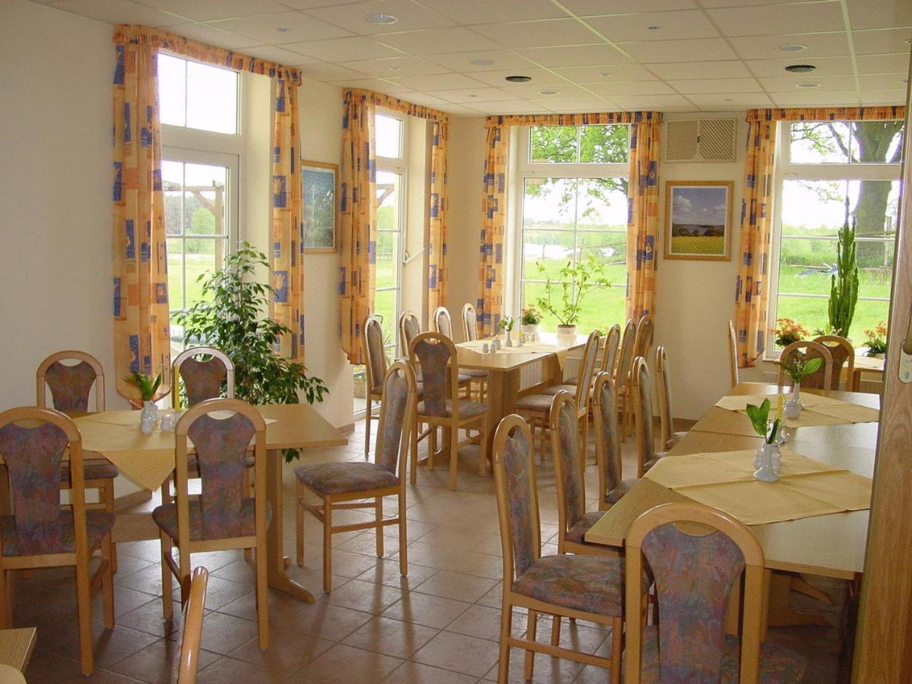 Landhotel Am Peetscher See Mirow Εξωτερικό φωτογραφία