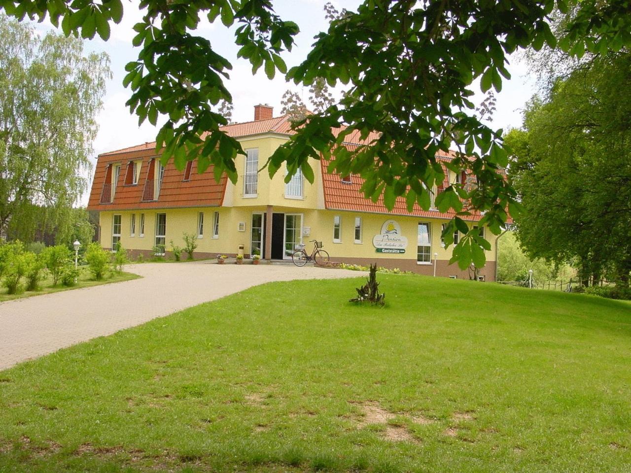 Landhotel Am Peetscher See Mirow Εξωτερικό φωτογραφία
